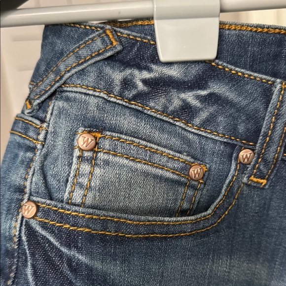 Wishlist Blue and White Lace Daisy Dukes Trim Jean Shorts - Picture 4 of 12